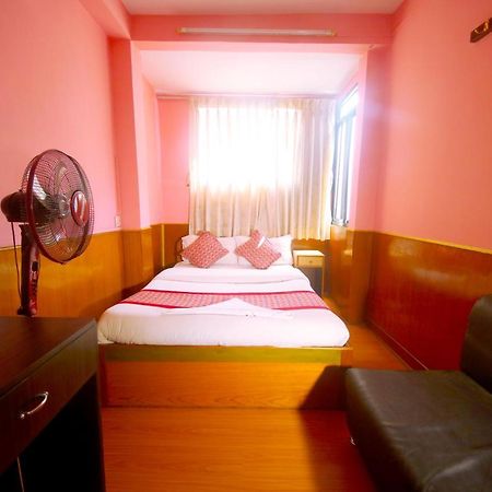 Hotel Kathmandu Hub Pvt Ltd エクステリア 写真